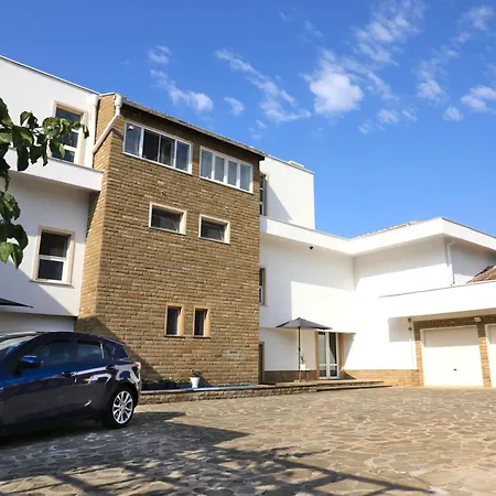 Pensiune Ravda Residence