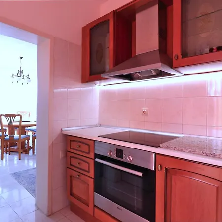 Gasthuis Ravda Residence