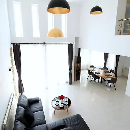 게스트하우스 Ravda Residence 4*