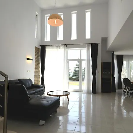 招待所 Ravda Residence