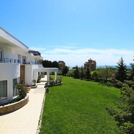 Ravda Residence Guest house *