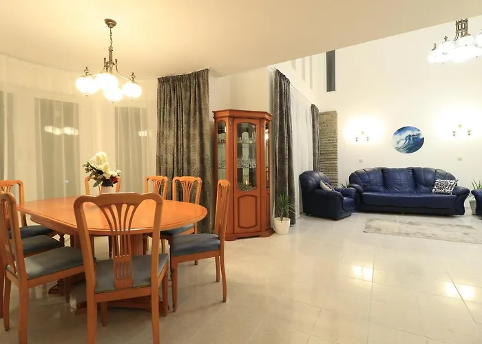 Ravda Residence Guest house 4*