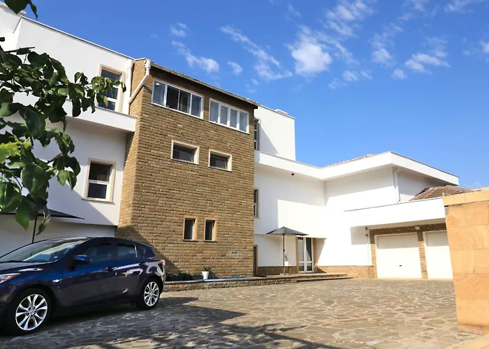 Guest house Ravda Residence