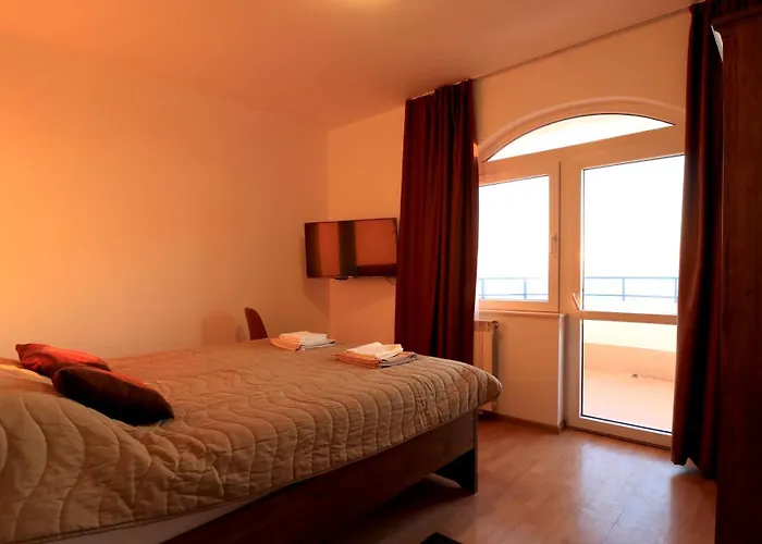 Guest house Ravda Residence