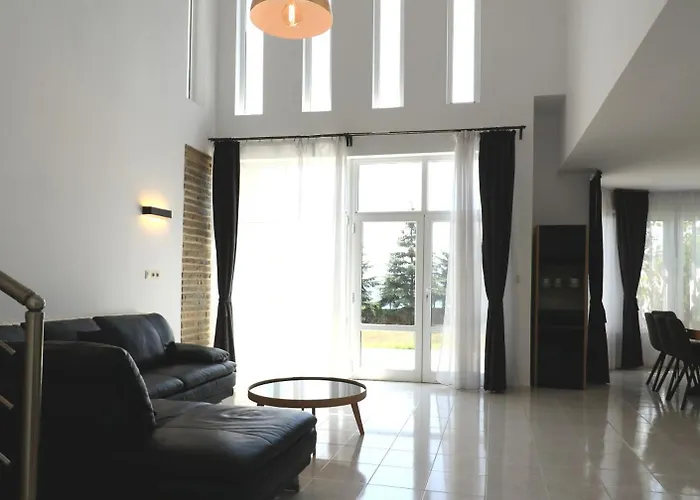 Guest house Ravda Residence