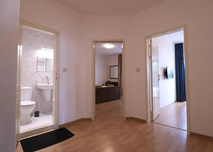 Guest house Ravda Residence